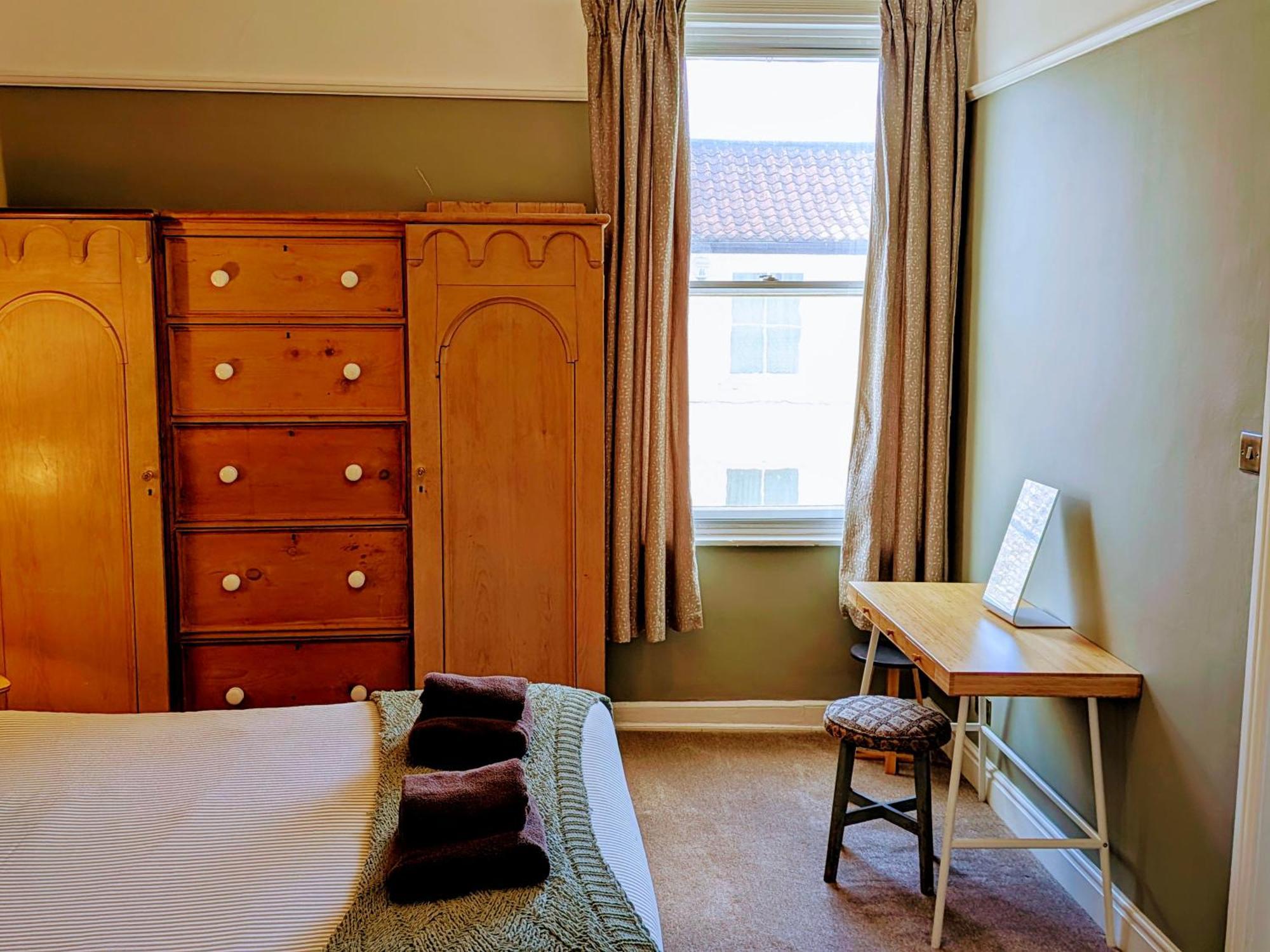 Fifth Quarter Apartment With Free Parking ยอร์ค ภายนอก รูปภาพ